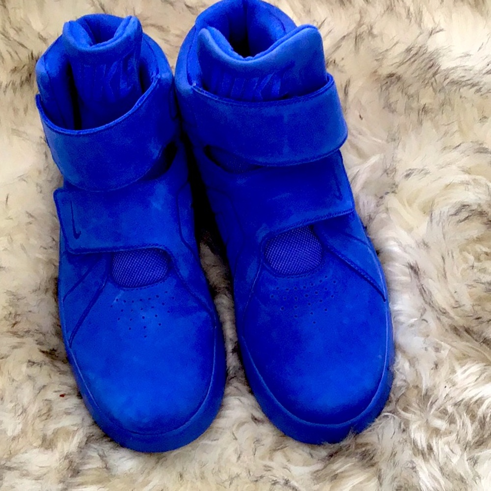 BRAND NEW FLY NIKES